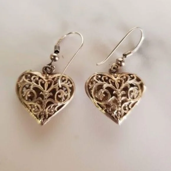 925 Silver 3D heart earrings with humming birds etchings - Picture 2 of 6